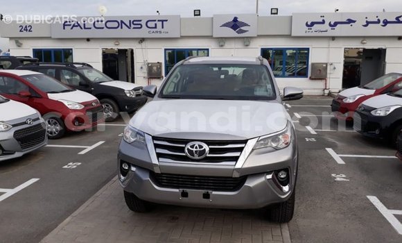 Acheter Import Voiture Toyota Fortuner Autre à Import - Dubai, Zambie Acheter Import Voiture Toyota Fortuner Autre à Import - Dubai, Zambie