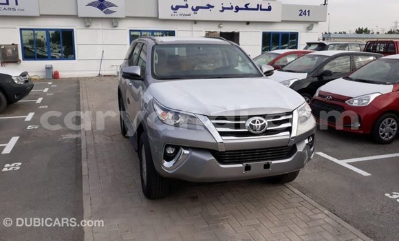 Acheter Import Voiture Toyota Fortuner Autre à Import - Dubai, Zambie Acheter Import Voiture Toyota Fortuner Autre à Import - Dubai, Zambie