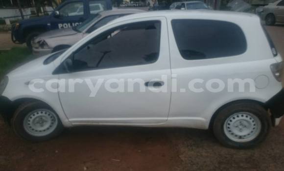 Nunua Ilio tumika Toyota Vitz Fedha Gari ndani ya Chipata nchini Zambia Nunua Ilio tumika Toyota Vitz Fedha Gari ndani ya Chipata nchini Zambia