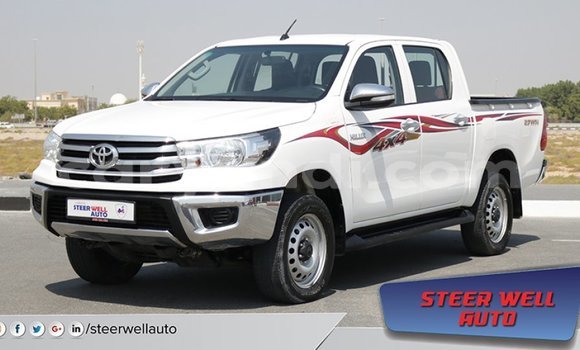 Nunua Imported Toyota Hilux Nyeupe Gari ndani ya Import - Dubai nchini Zambia Nunua Imported Toyota Hilux Nyeupe Gari ndani ya Import - Dubai nchini Zambia