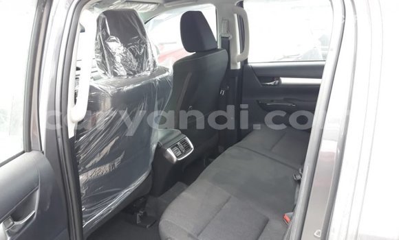 Acheter Import Voiture Toyota Hilux Autre à Import - Dubai, Zambie Acheter Import Voiture Toyota Hilux Autre à Import - Dubai, Zambie