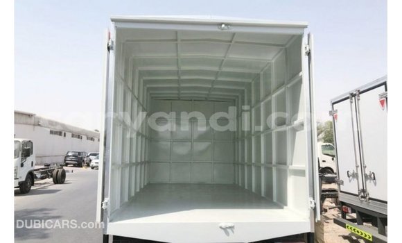 Acheter Import Utilitaire Hino 300 Series Blanc à Import - Dubai, Zambie Acheter Import Utilitaire Hino 300 Series Blanc à Import - Dubai, Zambie
