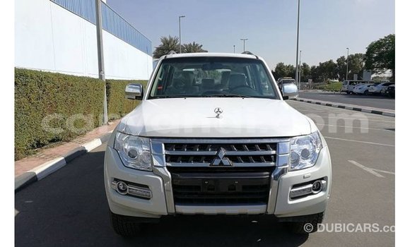 Buy Import Mitsubishi Pajero White Car in Import - Dubai in Zambia Buy Import Mitsubishi Pajero White Car in Import - Dubai in Zambia
