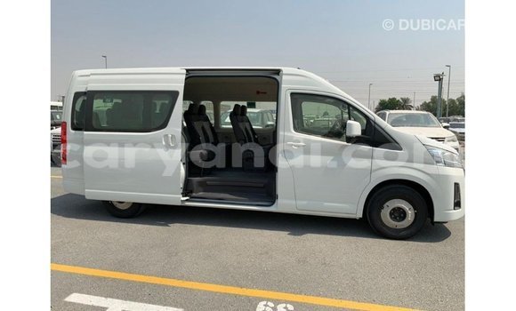 Buy Import Toyota Hiace White Car in Import - Dubai in Zambia Buy Import Toyota Hiace White Car in Import - Dubai in Zambia