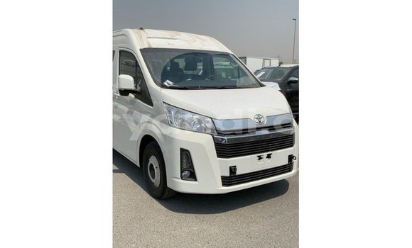 Buy Import Toyota Hiace White Car in Import - Dubai in Zambia Buy Import Toyota Hiace White Car in Import - Dubai in Zambia