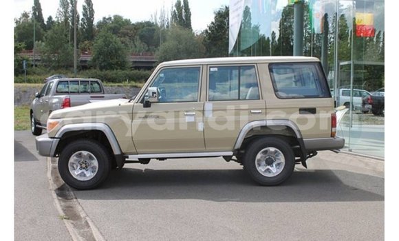 Buy Import Toyota Land Cruiser Beige Car in Import - Dubai in Zambia Buy Import Toyota Land Cruiser Beige Car in Import - Dubai in Zambia