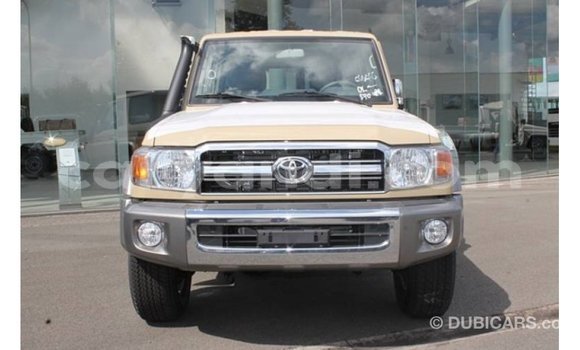 Buy Import Toyota Land Cruiser Beige Car in Import - Dubai in Zambia Buy Import Toyota Land Cruiser Beige Car in Import - Dubai in Zambia