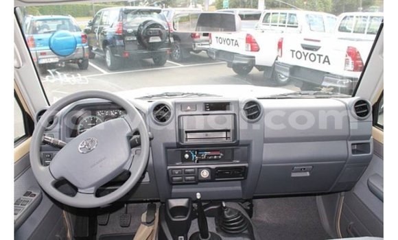 Buy Import Toyota Land Cruiser Beige Car in Import - Dubai in Zambia Buy Import Toyota Land Cruiser Beige Car in Import - Dubai in Zambia