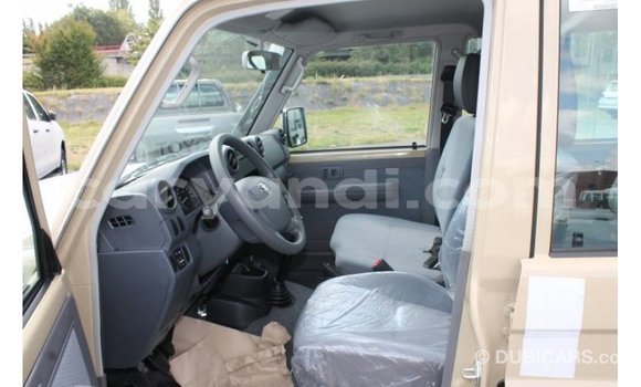 Buy Import Toyota Land Cruiser Beige Car in Import - Dubai in Zambia Buy Import Toyota Land Cruiser Beige Car in Import - Dubai in Zambia