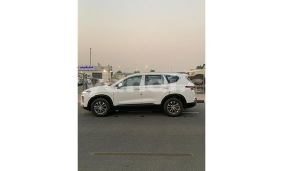 Buy Import Hyundai Santa Fe White Car in Import - Dubai in Zambia Buy Import Hyundai Santa Fe White Car in Import - Dubai in Zambia