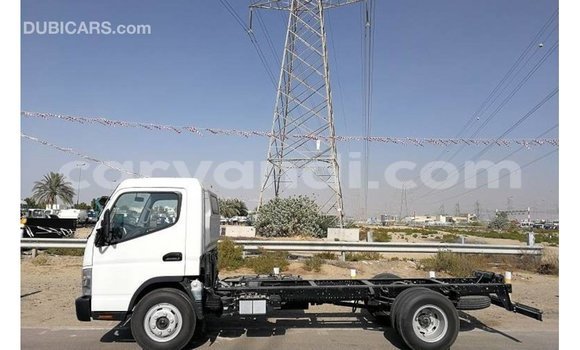 Buy Import Mitsubishi Canter White Truck in Import - Dubai in Zambia Buy Import Mitsubishi Canter White Truck in Import - Dubai in Zambia