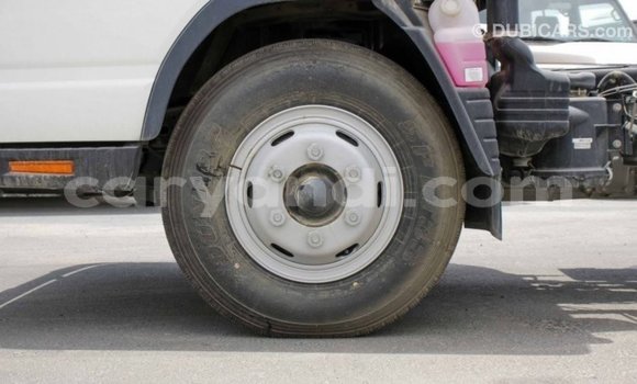 Buy Import Mitsubishi Canter White Truck in Import - Dubai in Zambia Buy Import Mitsubishi Canter White Truck in Import - Dubai in Zambia