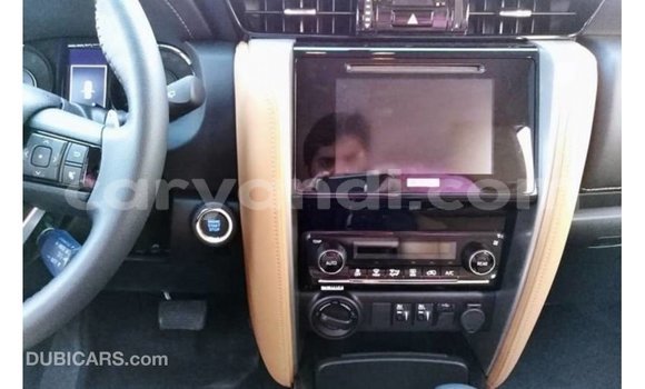 Buy Import Toyota Fortuner White Car in Import - Dubai in Zambia Buy Import Toyota Fortuner White Car in Import - Dubai in Zambia