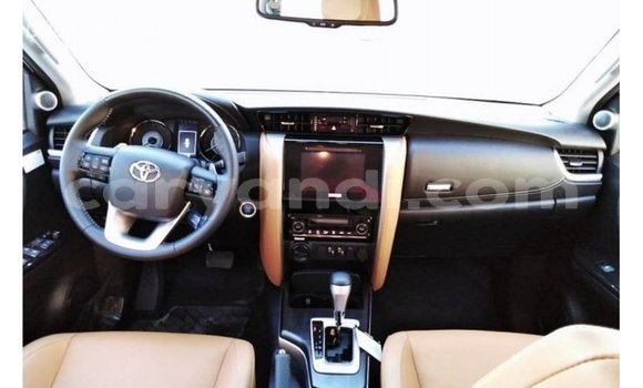 Buy Import Toyota Fortuner White Car in Import - Dubai in Zambia Buy Import Toyota Fortuner White Car in Import - Dubai in Zambia
