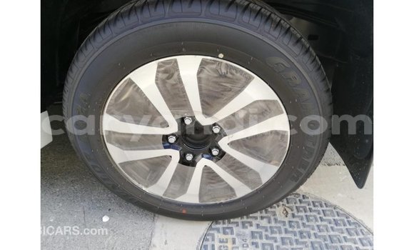 Acheter Import Voiture Toyota Land Cruiser Blanc à Import - Dubai, Zambie Acheter Import Voiture Toyota Land Cruiser Blanc à Import - Dubai, Zambie