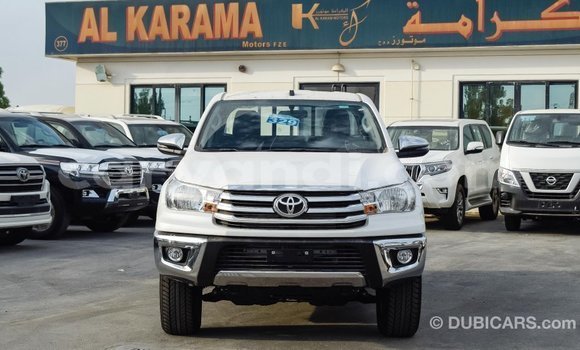 Acheter Import Voiture Toyota Hilux Blanc à Import - Dubai, Zambie Acheter Import Voiture Toyota Hilux Blanc à Import - Dubai, Zambie