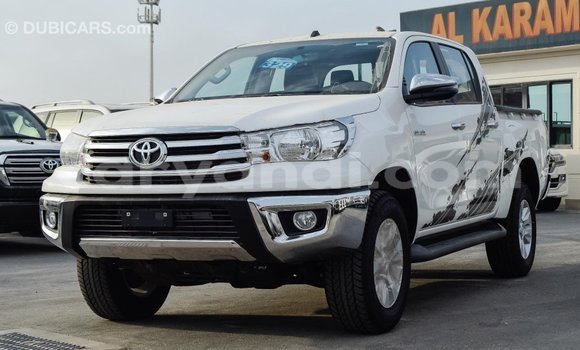 Acheter Import Voiture Toyota Hilux Blanc à Import - Dubai, Zambie Acheter Import Voiture Toyota Hilux Blanc à Import - Dubai, Zambie