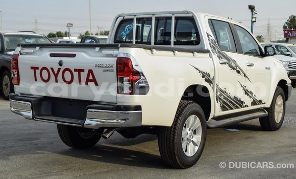 Acheter Import Voiture Toyota Hilux Blanc à Import - Dubai, Zambie Acheter Import Voiture Toyota Hilux Blanc à Import - Dubai, Zambie