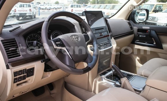 Acheter Import Voiture Toyota Land Cruiser Noir à Import - Dubai, Zambie Acheter Import Voiture Toyota Land Cruiser Noir à Import - Dubai, Zambie