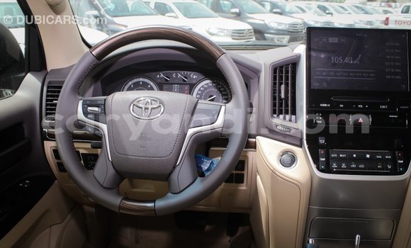Acheter Import Voiture Toyota Land Cruiser Noir à Import - Dubai, Zambie Acheter Import Voiture Toyota Land Cruiser Noir à Import - Dubai, Zambie