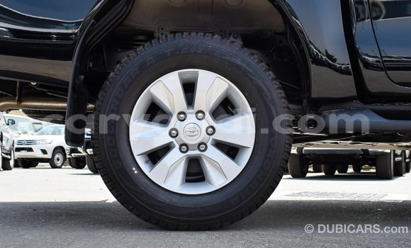 Acheter Import Voiture Toyota Hilux Noir à Import - Dubai, Zambie Acheter Import Voiture Toyota Hilux Noir à Import - Dubai, Zambie