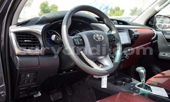 Acheter Import Voiture Toyota Hilux Autre à Import - Dubai, Zambie Acheter Import Voiture Toyota Hilux Autre à Import - Dubai, Zambie