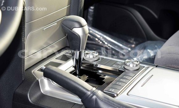 Acheter Import Voiture Toyota Land Cruiser Noir à Import - Dubai, Zambie Acheter Import Voiture Toyota Land Cruiser Noir à Import - Dubai, Zambie