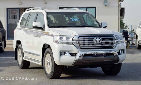 Acheter Import Voiture Toyota Land Cruiser Blanc à Import - Dubai, Zambie Acheter Import Voiture Toyota Land Cruiser Blanc à Import - Dubai, Zambie