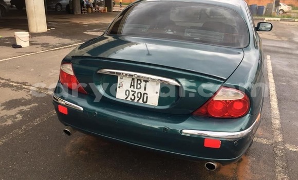 Tenga Tsaru Jaguar S–Type Girinhi Mota in Lusaka in Zambia Tenga Tsaru Jaguar S–Type Girinhi Mota in Lusaka in Zambia