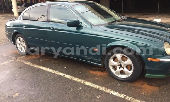 Tenga Tsaru Jaguar S–Type Girinhi Mota in Lusaka in Zambia Tenga Tsaru Jaguar S–Type Girinhi Mota in Lusaka in Zambia