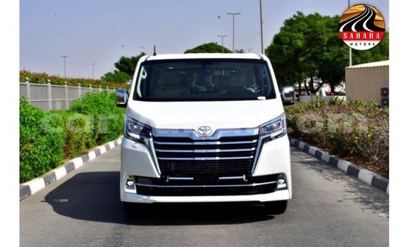 Buy Import Toyota Granvia White Car in Import - Dubai in Zambia Buy Import Toyota Granvia White Car in Import - Dubai in Zambia