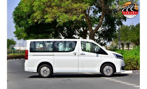 Buy Import Toyota Granvia White Car in Import - Dubai in Zambia Buy Import Toyota Granvia White Car in Import - Dubai in Zambia