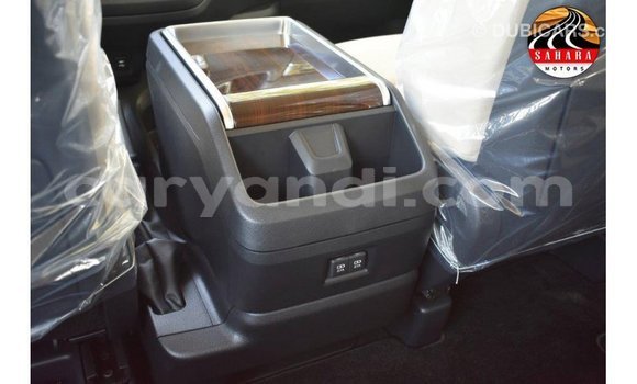 Buy Import Toyota Granvia White Car in Import - Dubai in Zambia Buy Import Toyota Granvia White Car in Import - Dubai in Zambia