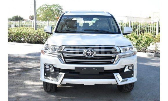Buy Import Toyota Land Cruiser White Car in Import - Dubai in Zambia Buy Import Toyota Land Cruiser White Car in Import - Dubai in Zambia