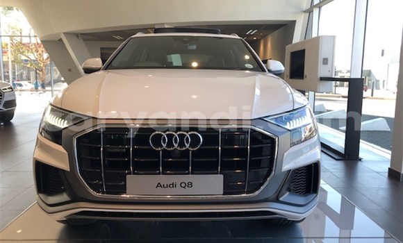 Nunua Ilio tumika Audi Q8 Nyeupe Gari ndani ya Livingstone nchini Zambia Nunua Ilio tumika Audi Q8 Nyeupe Gari ndani ya Livingstone nchini Zambia