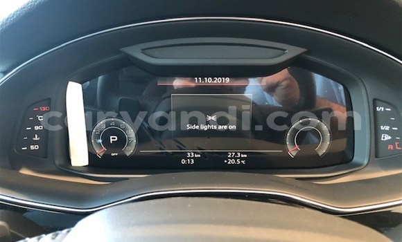 Nunua Ilio tumika Audi Q8 Nyeupe Gari ndani ya Livingstone nchini Zambia Nunua Ilio tumika Audi Q8 Nyeupe Gari ndani ya Livingstone nchini Zambia