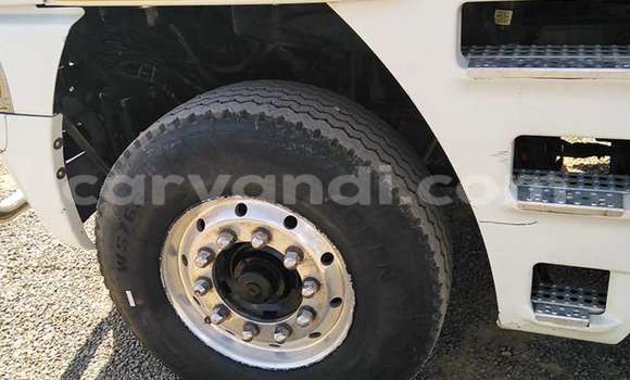 Acheter Occasion Utilitaire Caterpillar 120 Blanc à Lusaka, Zambie Acheter Occasion Utilitaire Caterpillar 120 Blanc à Lusaka, Zambie