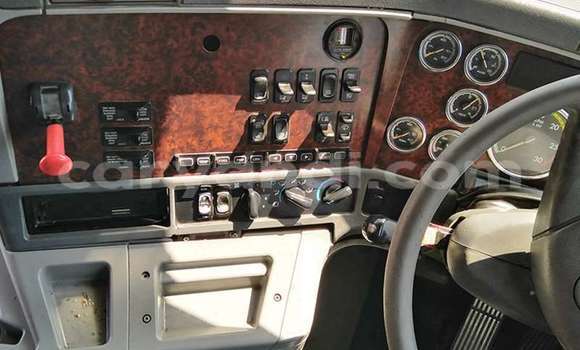 Acheter Occasion Utilitaire Caterpillar 120 Blanc à Lusaka, Zambie Acheter Occasion Utilitaire Caterpillar 120 Blanc à Lusaka, Zambie