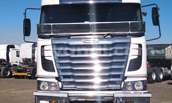 Acheter Occasion Utilitaire Caterpillar 120 Blanc à Lusaka, Zambie Acheter Occasion Utilitaire Caterpillar 120 Blanc à Lusaka, Zambie