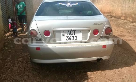 Nunua Ilio tumika Toyota Altezza Fedha Gari ndani ya Chipata nchini Zambia Nunua Ilio tumika Toyota Altezza Fedha Gari ndani ya Chipata nchini Zambia