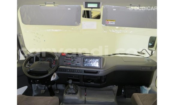 Acheter Import Voiture Toyota Coaster Blanc à Import - Dubai, Zambie Acheter Import Voiture Toyota Coaster Blanc à Import - Dubai, Zambie
