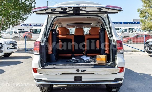 Buy Import Toyota Land Cruiser White Car in Import - Dubai in Zambia Buy Import Toyota Land Cruiser White Car in Import - Dubai in Zambia
