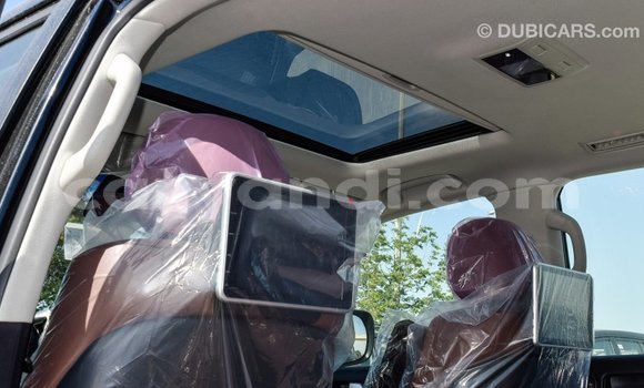 Acheter Import Voiture Toyota Land Cruiser Noir à Import - Dubai, Zambie Acheter Import Voiture Toyota Land Cruiser Noir à Import - Dubai, Zambie