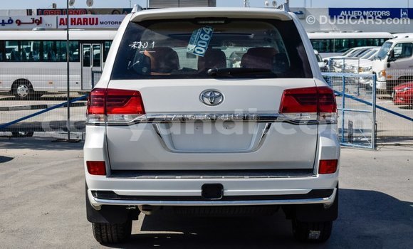 Buy Import Toyota Land Cruiser White Car in Import - Dubai in Zambia Buy Import Toyota Land Cruiser White Car in Import - Dubai in Zambia