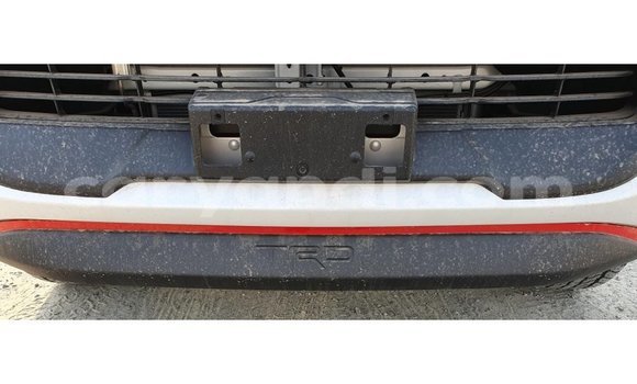 Acheter Import Voiture Toyota Hilux Blanc à Import - Dubai, Zambie Acheter Import Voiture Toyota Hilux Blanc à Import - Dubai, Zambie