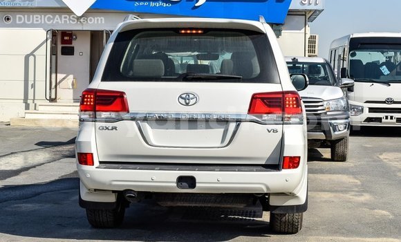 Acheter Import Voiture Toyota Land Cruiser Blanc à Import - Dubai, Zambie Acheter Import Voiture Toyota Land Cruiser Blanc à Import - Dubai, Zambie