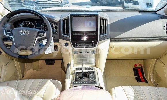 Acheter Import Voiture Toyota Land Cruiser Noir à Import - Dubai, Zambie Acheter Import Voiture Toyota Land Cruiser Noir à Import - Dubai, Zambie