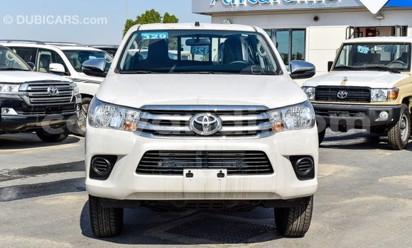 Acheter Import Voiture Toyota Hilux Blanc à Import - Dubai, Zambie Acheter Import Voiture Toyota Hilux Blanc à Import - Dubai, Zambie