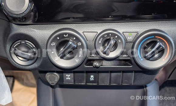 Acheter Import Voiture Toyota Hilux Autre à Import - Dubai, Zambie Acheter Import Voiture Toyota Hilux Autre à Import - Dubai, Zambie