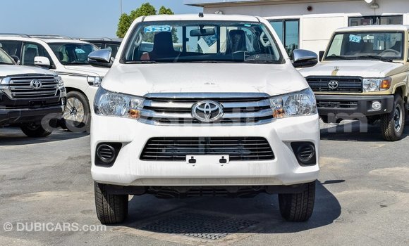 Acheter Import Voiture Toyota Hilux Blanc à Import - Dubai, Zambie Acheter Import Voiture Toyota Hilux Blanc à Import - Dubai, Zambie